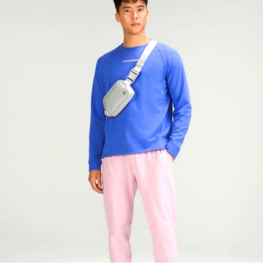 LULULEMON SILVER GREY BELT BAG NWT 🏷✨️ - Picture 7 of 8